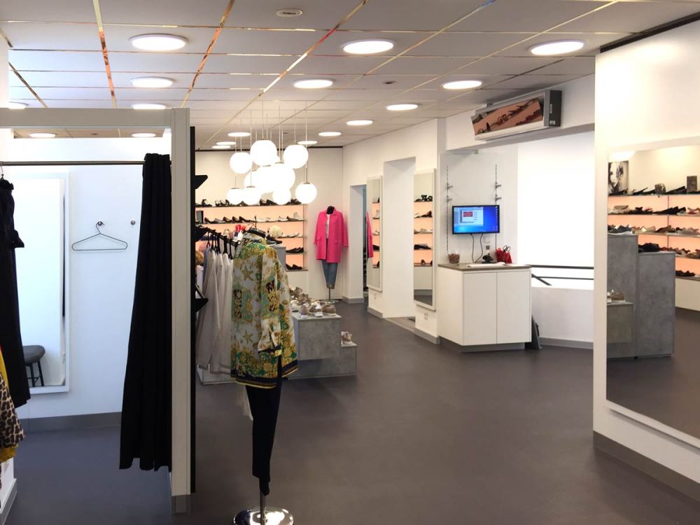 Ausbau Schön & Endres von Bäuerlein Objektdesign