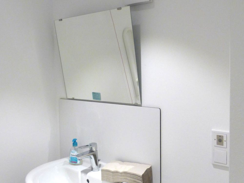 Sanitäranlagen in unserem Ladenkonzept von Bäuerlein Objektdesign