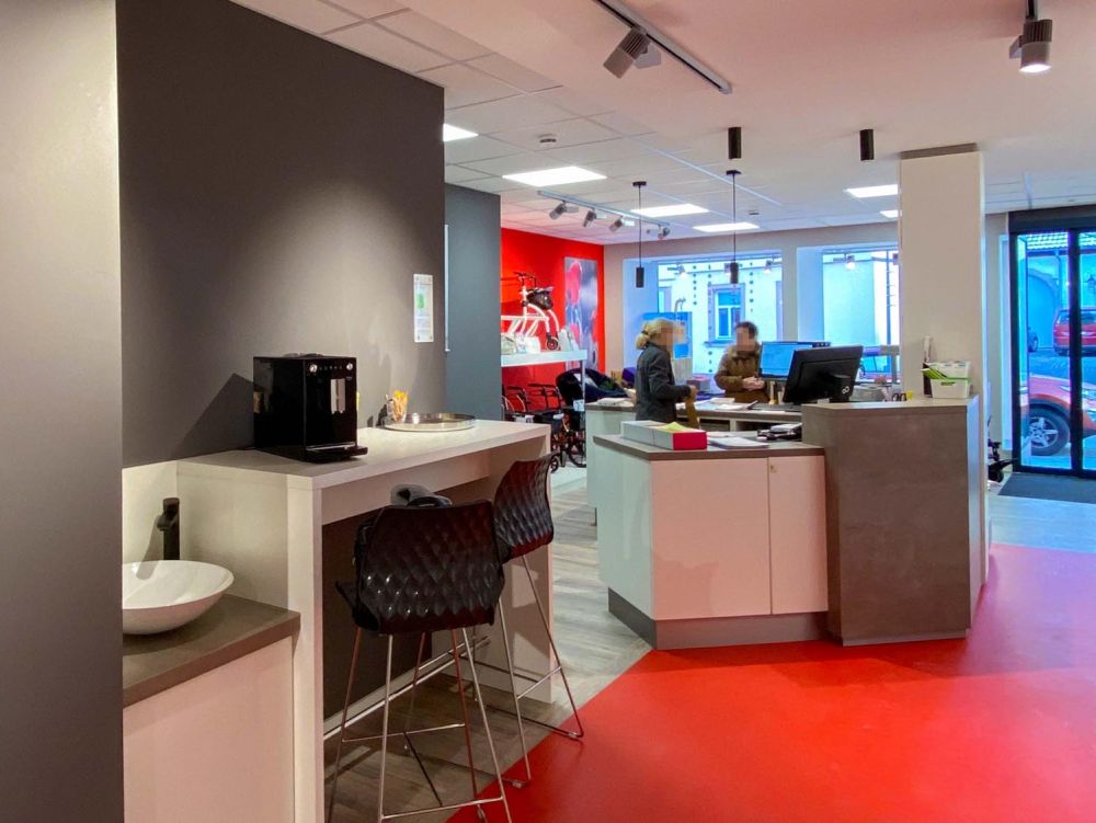 Einladender Ladenbau von Bäuerlein Objektdesign der Wohlbefinden fördert